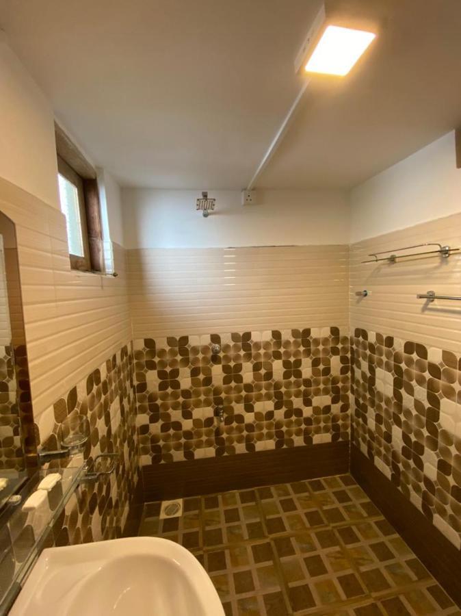 Ami Place Rooms With Kitchen Hikkaduwa Exterior photo